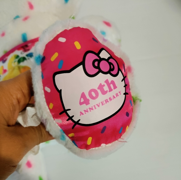 Build A Bear Hello Kitty 40th Anniversary Plush White Confetti Sprinkles - Picture 4 of 12